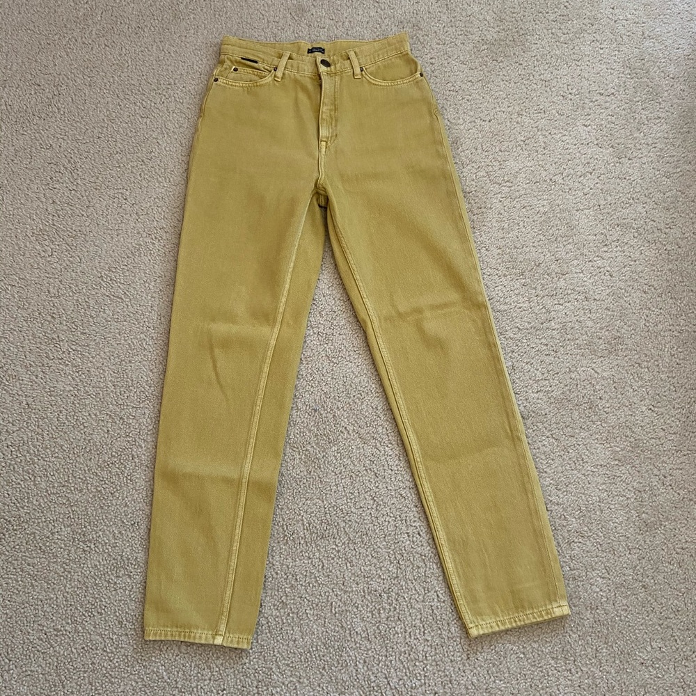 Urban outfitters yellow high waist mom jeans, 25